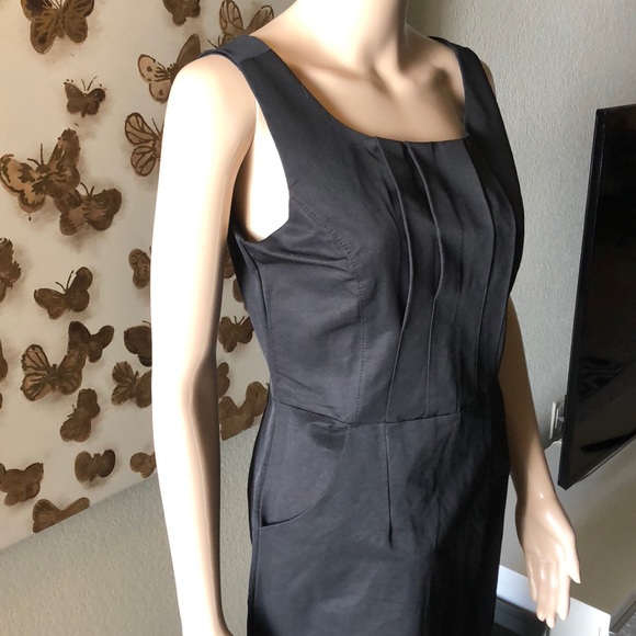 Black dress - Picture 8 of 8